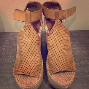 Marc fisher wedges